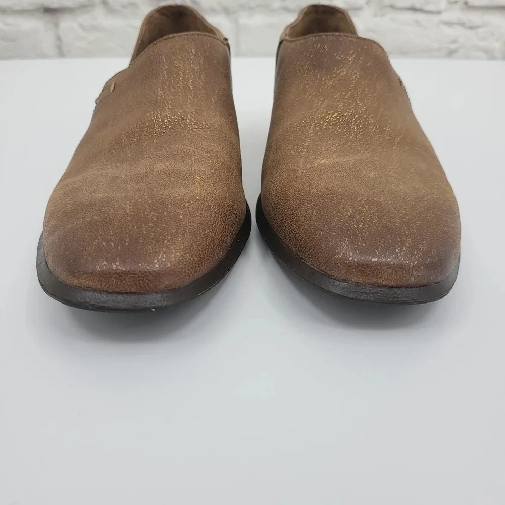 OTBT Women's Coyote Half D'orsay Low Heeled Leather Shoe Sz 6M